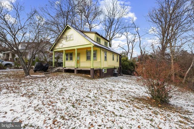 5521 CHARLES ST, Bethesda, MD 20814