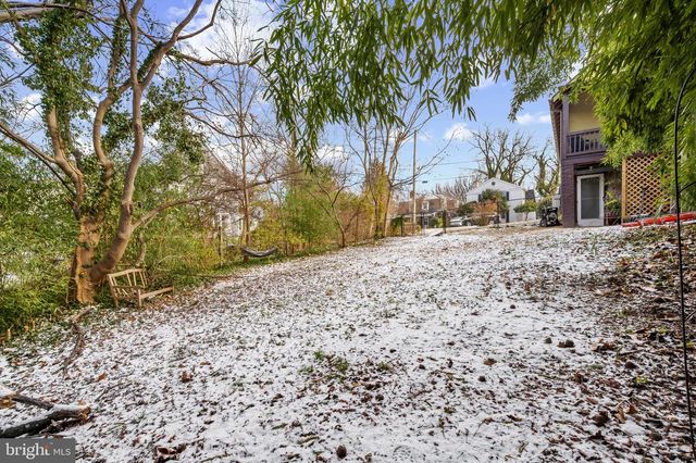 5521 CHARLES ST, Bethesda, MD 20814