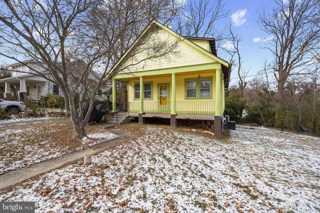 5521 CHARLES ST, Bethesda, MD 20814