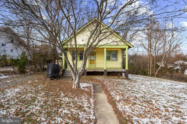 5521 CHARLES ST, Bethesda, MD 20814