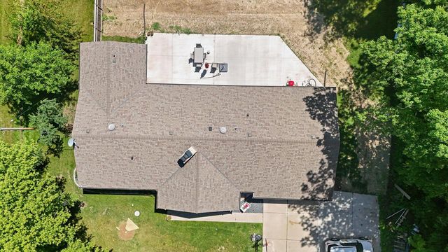 3290 S Johnson ROAD, New Berlin, WI 53146