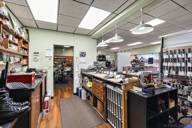 23515 Nine Mack Drive, St Clair Shores, MI 48080