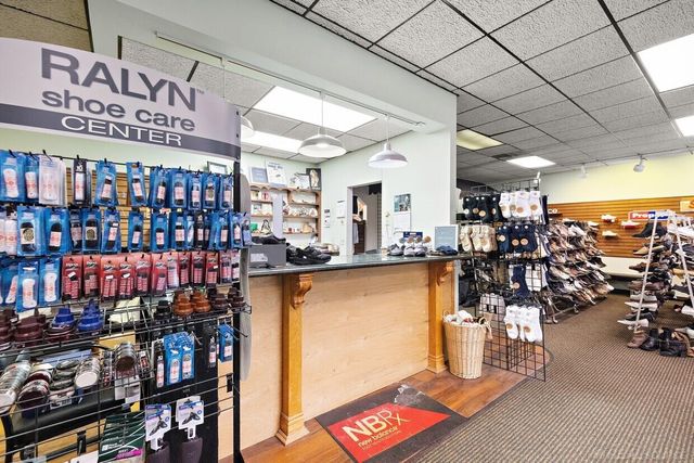 23515 Nine Mack Drive, St Clair Shores, MI 48080