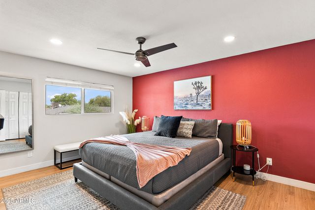 8602 E MITCHELL Drive, Scottsdale, AZ 85251