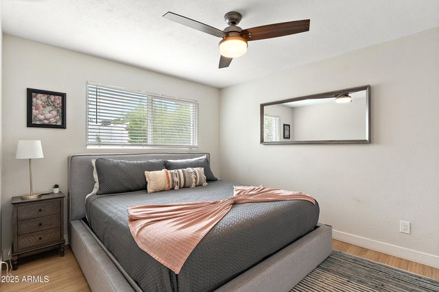 8602 E MITCHELL Drive, Scottsdale, AZ 85251