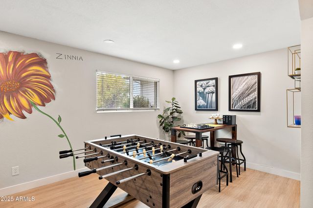 8602 E MITCHELL Drive, Scottsdale, AZ 85251