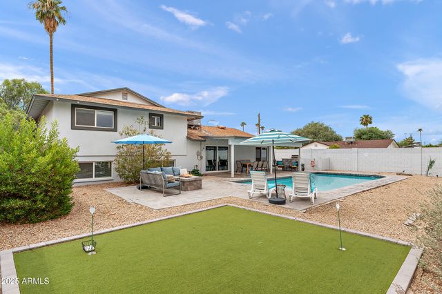 8602 E MITCHELL Drive, Scottsdale, AZ 85251