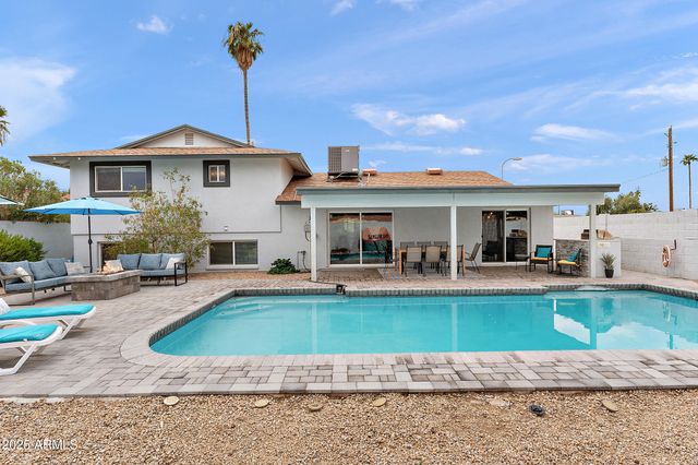 8602 E MITCHELL Drive, Scottsdale, AZ 85251
