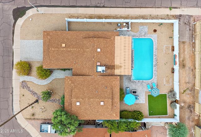 8602 E MITCHELL Drive, Scottsdale, AZ 85251