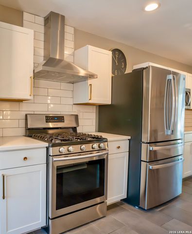 9117 Oak Downs, San Antonio, TX 78230