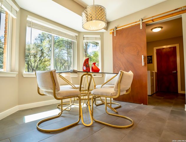 9117 Oak Downs, San Antonio, TX 78230