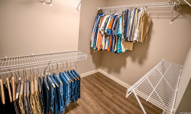 9117 Oak Downs, San Antonio, TX 78230