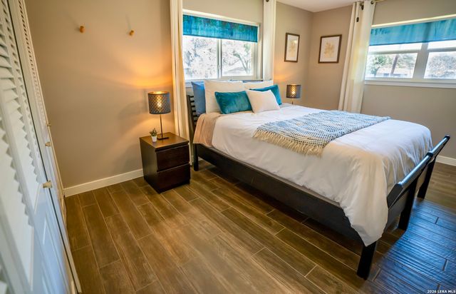 9117 Oak Downs, San Antonio, TX 78230