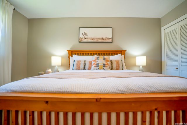 9117 Oak Downs, San Antonio, TX 78230