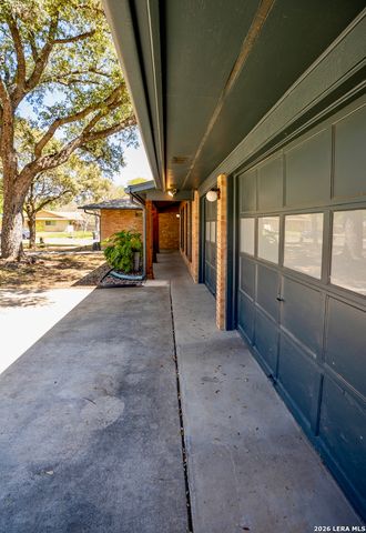 9117 Oak Downs, San Antonio, TX 78230