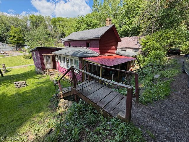 1921 Smithfield Street, East Liverpool, OH 43920