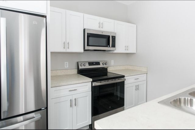 501 Fenimore Avenue, Kalamazoo, MI 49048