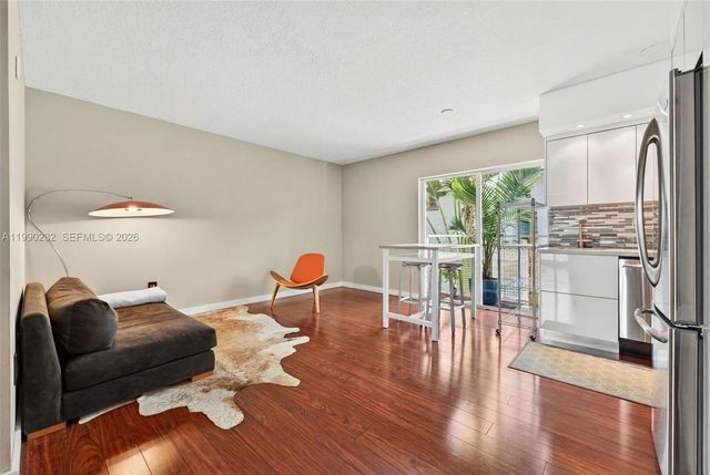 630 85th St 104, Miami Beach, FL 33141