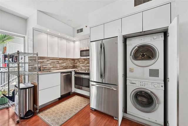 630 85th St 104, Miami Beach, FL 33141