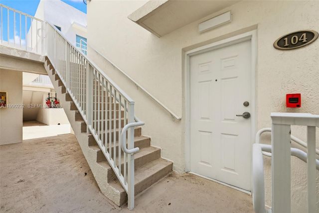 630 85th St 104, Miami Beach, FL 33141