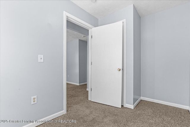 620 N Foster Avenue, Lansing, MI 48912