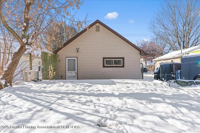 620 N Foster Avenue, Lansing, MI 48912