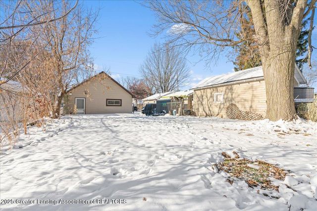 620 N Foster Avenue, Lansing, MI 48912