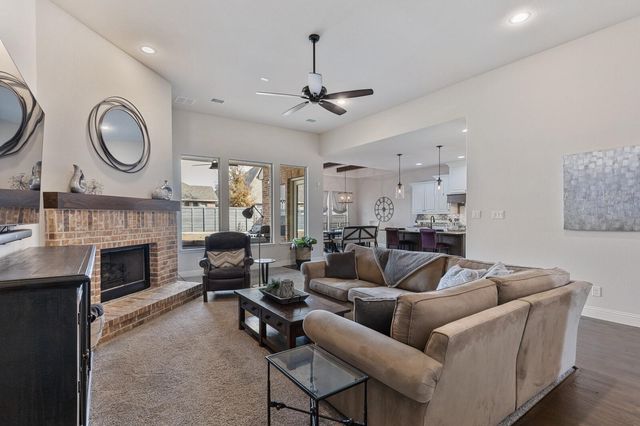 809 Dusty Trail, Little Elm, TX 76227