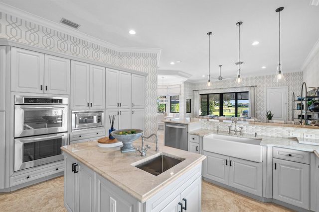 8988 Stone Pier Drive, Boynton Beach, FL 33472