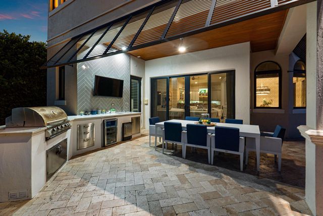 8988 Stone Pier Drive, Boynton Beach, FL 33472