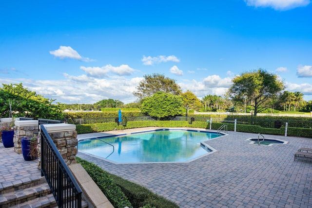 8988 Stone Pier Drive, Boynton Beach, FL 33472