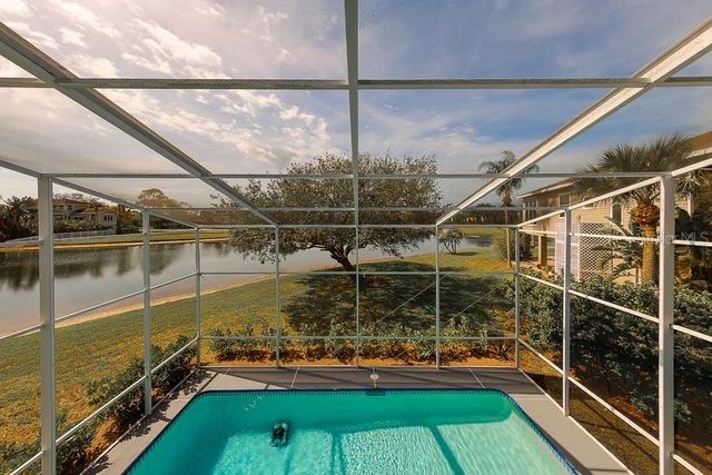 2106 PELICAN COURT, Tarpon Springs, FL 34689