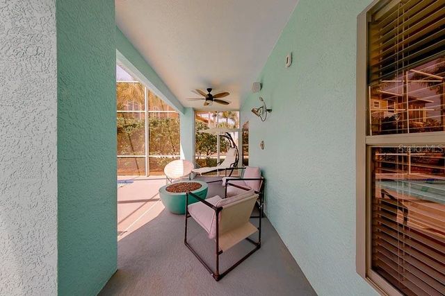 2106 PELICAN COURT, Tarpon Springs, FL 34689