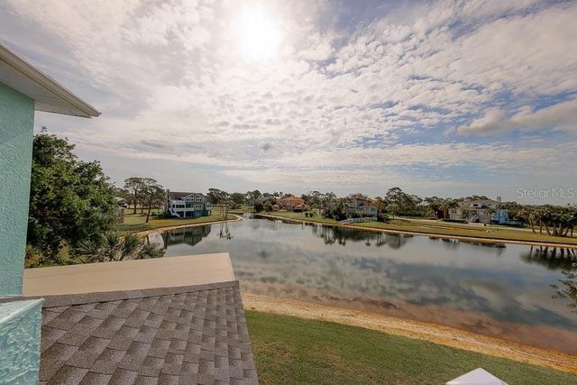 2106 PELICAN COURT, Tarpon Springs, FL 34689