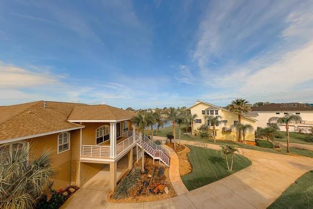 2106 PELICAN COURT, Tarpon Springs, FL 34689