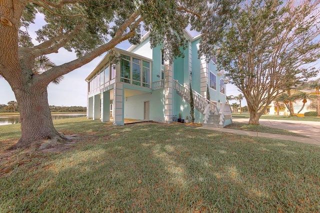 2106 PELICAN COURT, Tarpon Springs, FL 34689