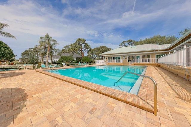 2106 PELICAN COURT, Tarpon Springs, FL 34689