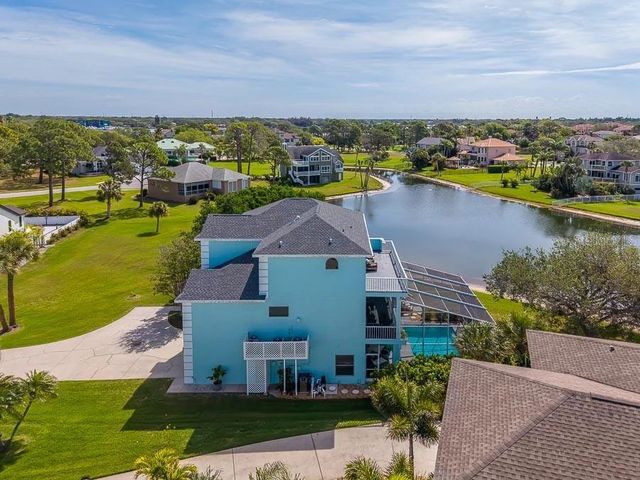 2106 PELICAN COURT, Tarpon Springs, FL 34689