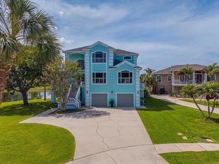 2106 PELICAN COURT, Tarpon Springs, FL 34689