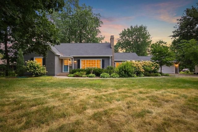 495 5th Avenue N, Hopkins, MN 55343