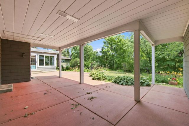 495 5th Avenue N, Hopkins, MN 55343