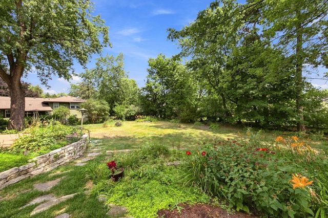 495 5th Avenue N, Hopkins, MN 55343