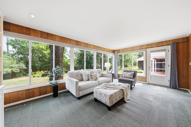 495 5th Avenue N, Hopkins, MN 55343