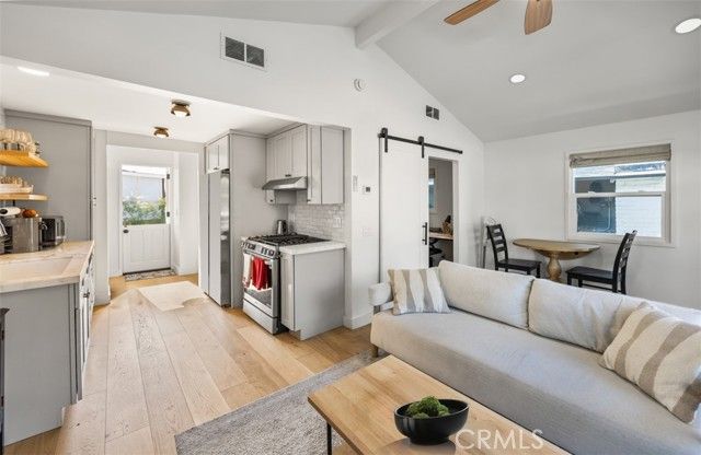 389 Park, Laguna Beach, CA 92651