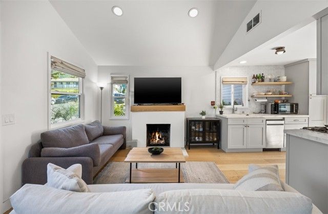 389 Park, Laguna Beach, CA 92651