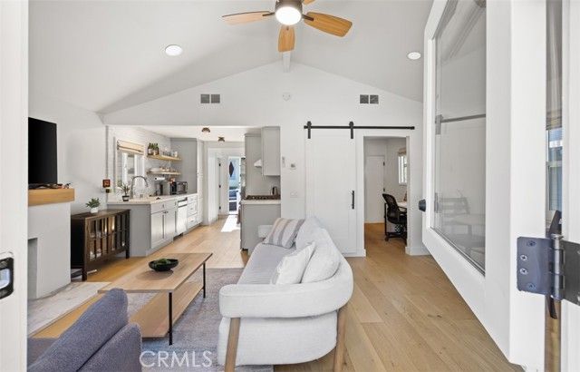 389 Park, Laguna Beach, CA 92651