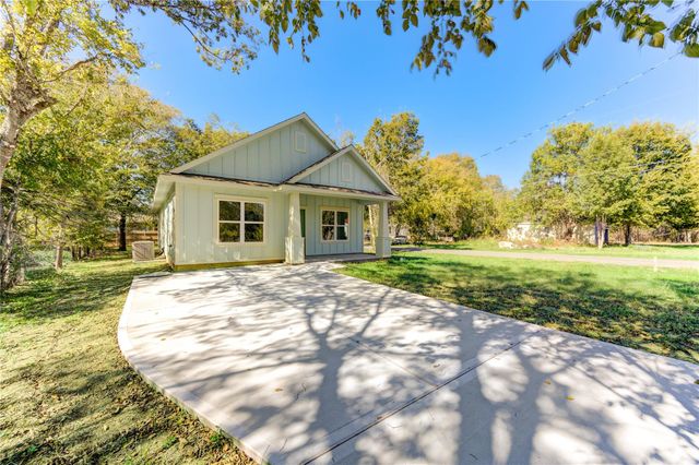 1309 Smith Street, Navasota, TX 77868