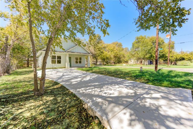 1309 Smith Street, Navasota, TX 77868