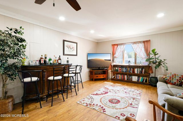 5 Farmdale Road, Hazlet, NJ 07730