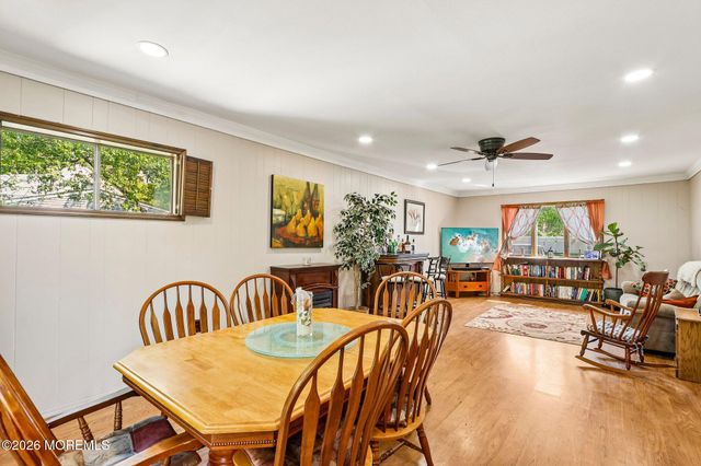 5 Farmdale Road, Hazlet, NJ 07730